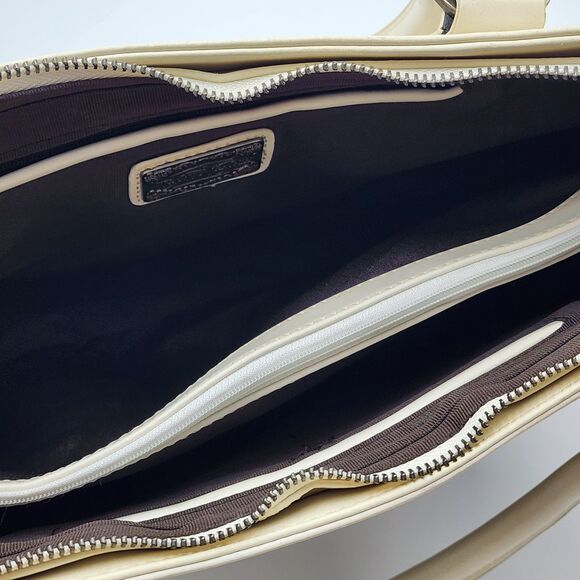 Trinity Ranch Western Floral Embossed Leather White Tote Bag - Picture 10 of 16